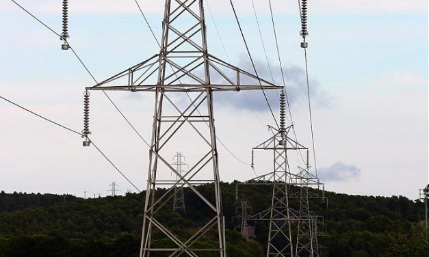 Continuem avançant en el desviament de les línies eléctriques