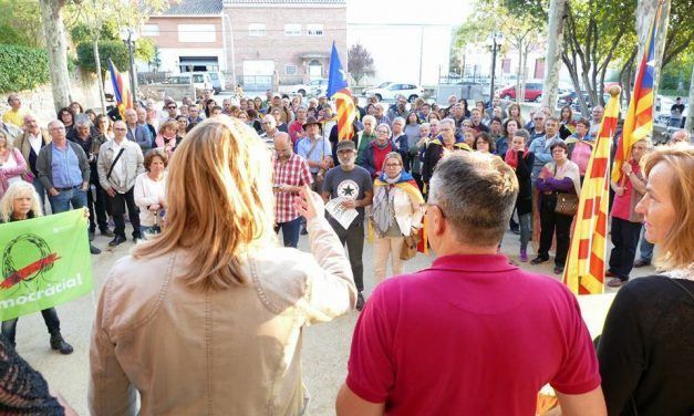 Davant les amenaces, contestem amb alegria